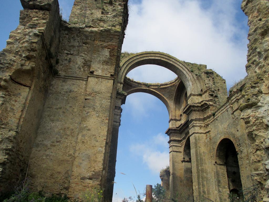 Vacanza Alla Chiesa Diruta Grottole 외부 사진